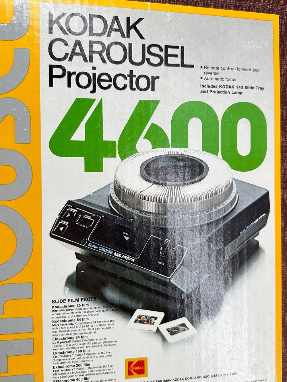 Kodak Black Carousel 4600 Slide Projector with Tray